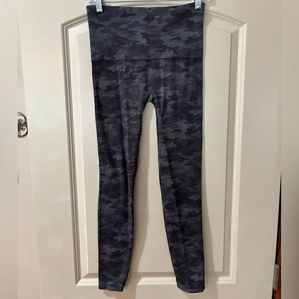 SPANX Heather Camo Look At Me Now Seamless Stretch Leggings Size Large